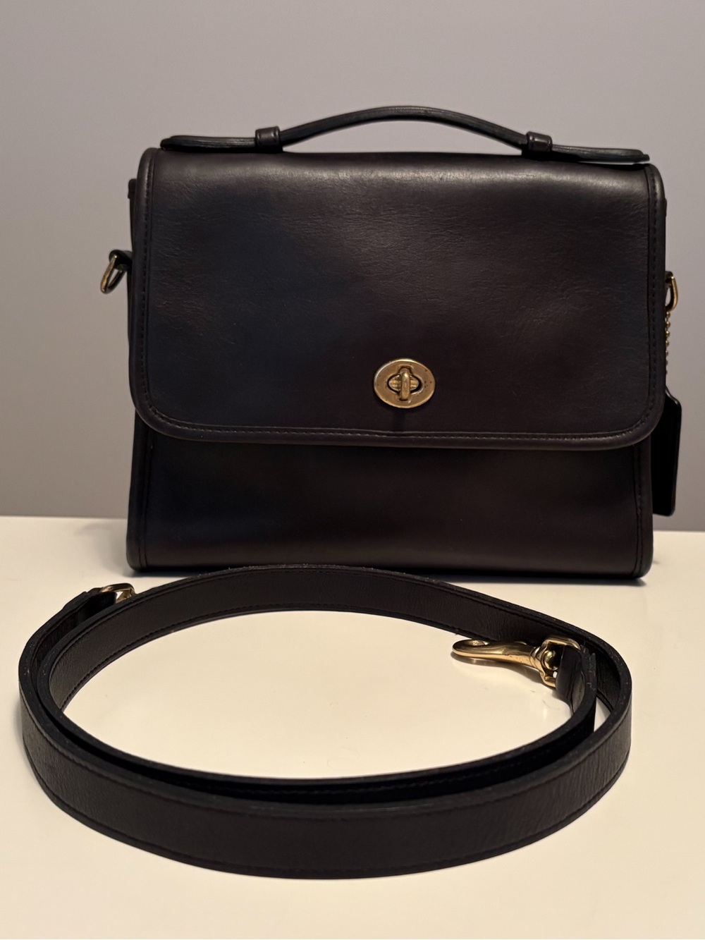 Coach Vintage Court 9870 Top Handle